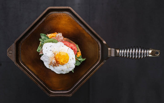 PERFECT FRIED EGGS IN FINEX CAST IRON COOKWARE