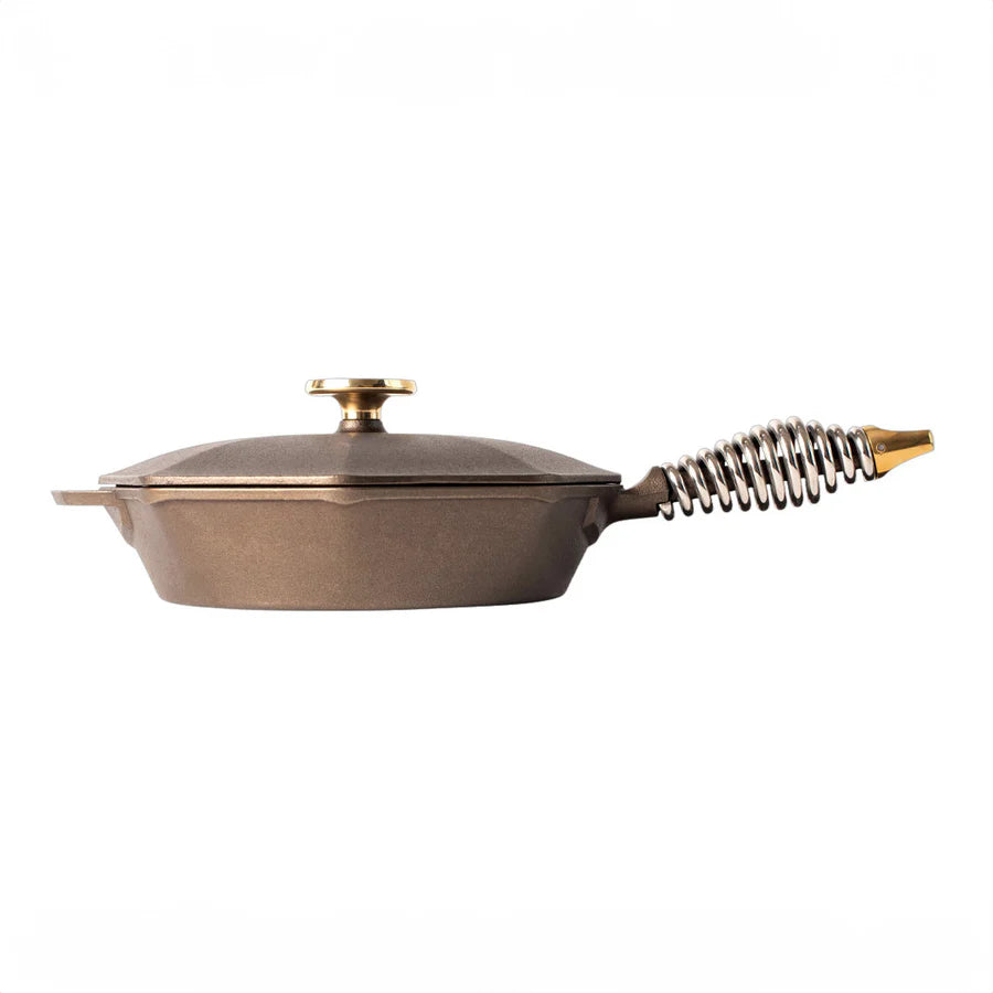 side view of 8" skillet with lid