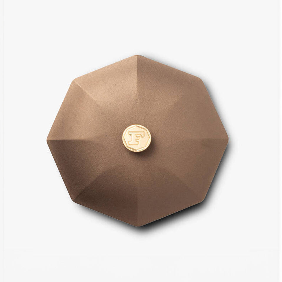 Top view of Finex skillet lid