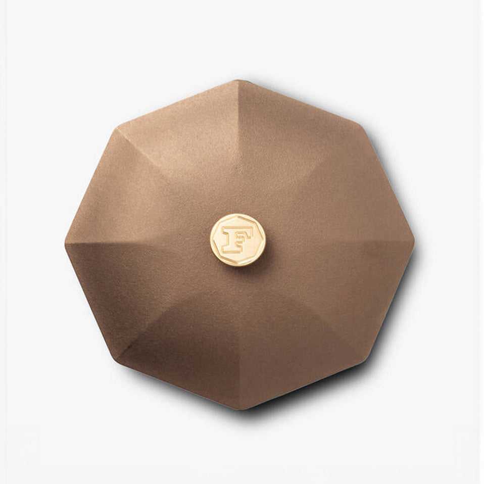 Top view of Finex skillet lid