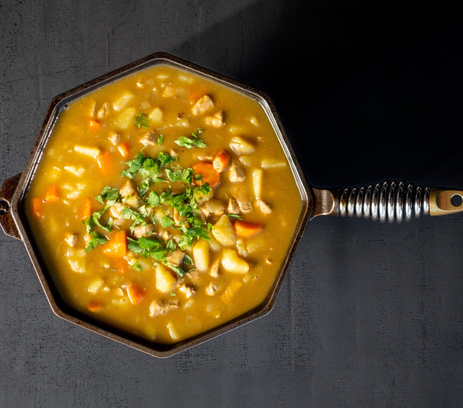 S & B GOLDEN PORK CURRY