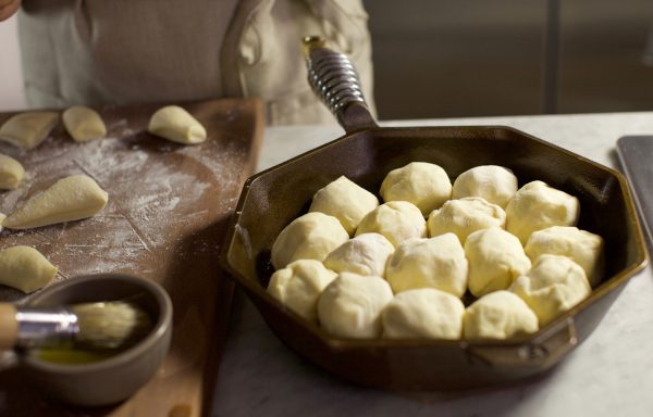 SKILLET ROLLS