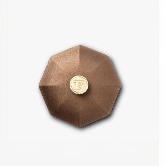 Top view of Finex skillet lid